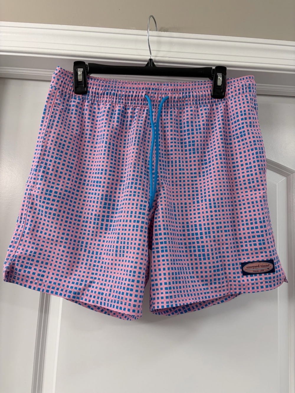 Vineyard Vines Mens Swim Trunks sz L Pink/Blue EUC
